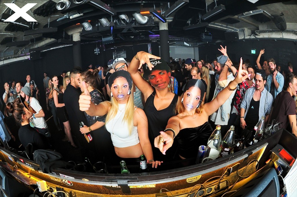 X-@-Schwarzes-Schaf-0001